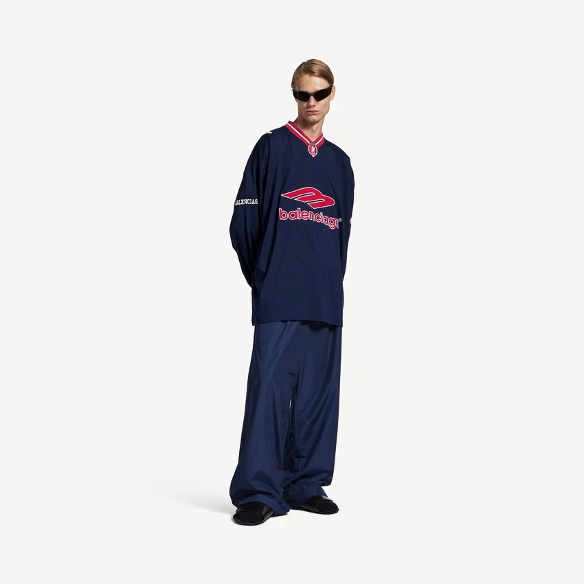 Men’s 3b football long sleeve v-neck t-shirt in dark navy/red Men’s 3b football long sleeve v-neck t-shirt in dark navy/red