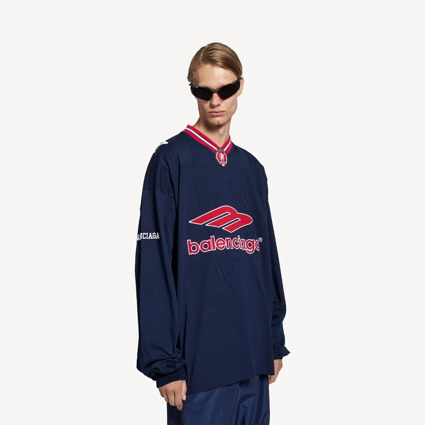 Men’s 3b football long sleeve v-neck t-shirt in dark navy/red Men’s 3b football long sleeve v-neck t-shirt in dark navy/red