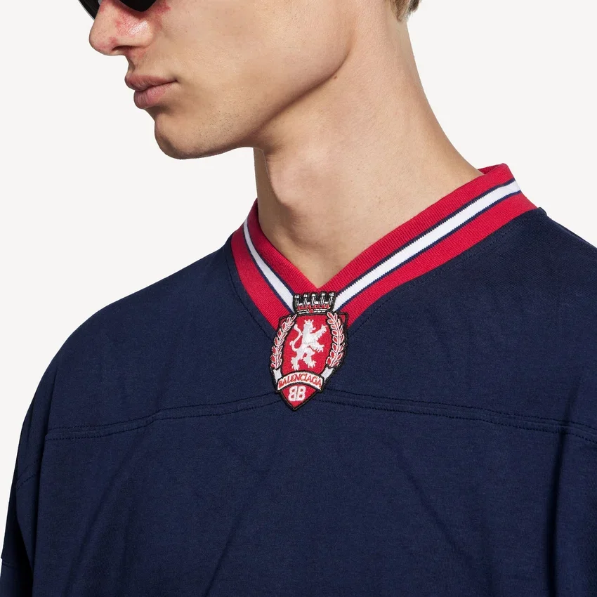 Men’s 3b football long sleeve v-neck t-shirt in dark navy/red Men’s 3b football long sleeve v-neck t-shirt in dark navy/red