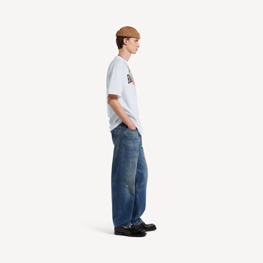 Men’s bumper stickers medium fit t-shirt in white Men’s bumper stickers medium fit t-shirt in white