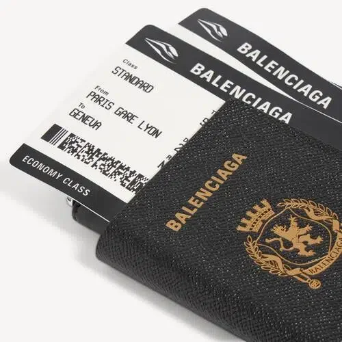 Men’s passport phone holder in black Men’s passport phone holder in black