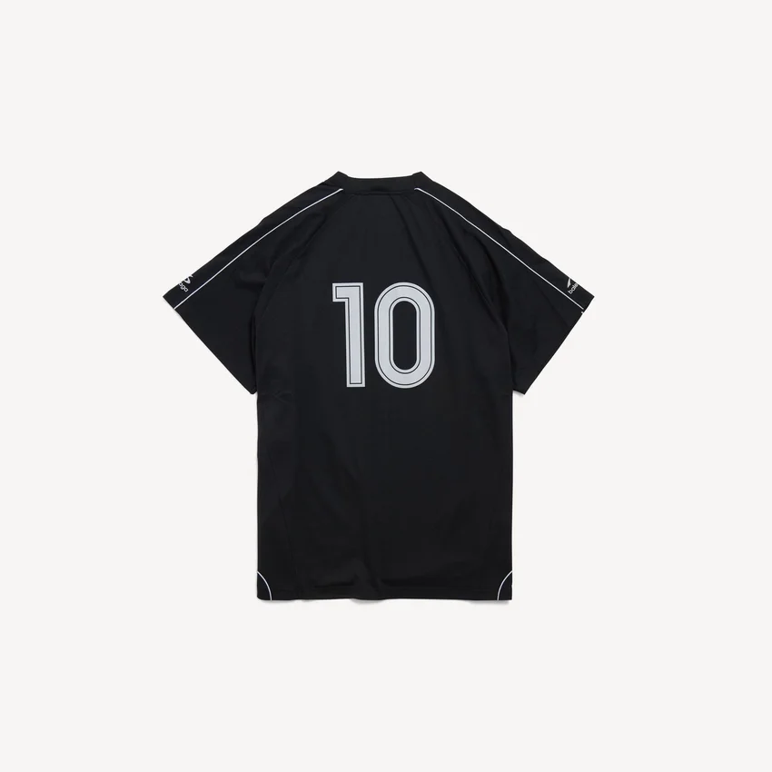 Men’s soccer oversized t-shirt in black Men’s soccer oversized t-shirt in black