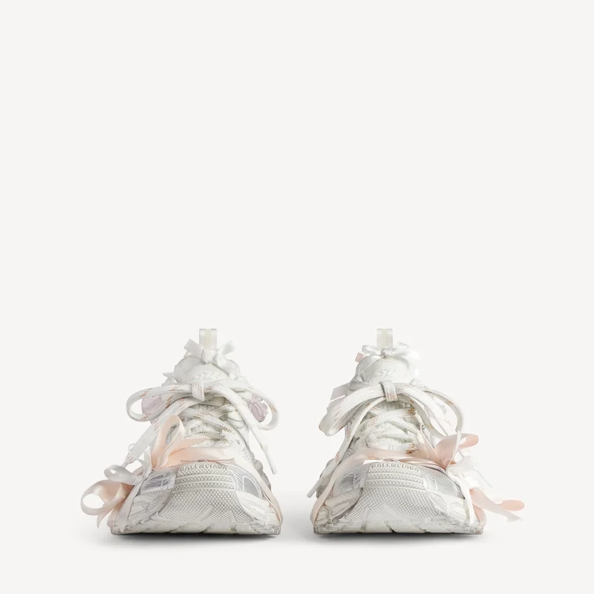 Women’s 3xl lace sneaker in white/light pink Women’s 3xl lace sneaker in white/light pink