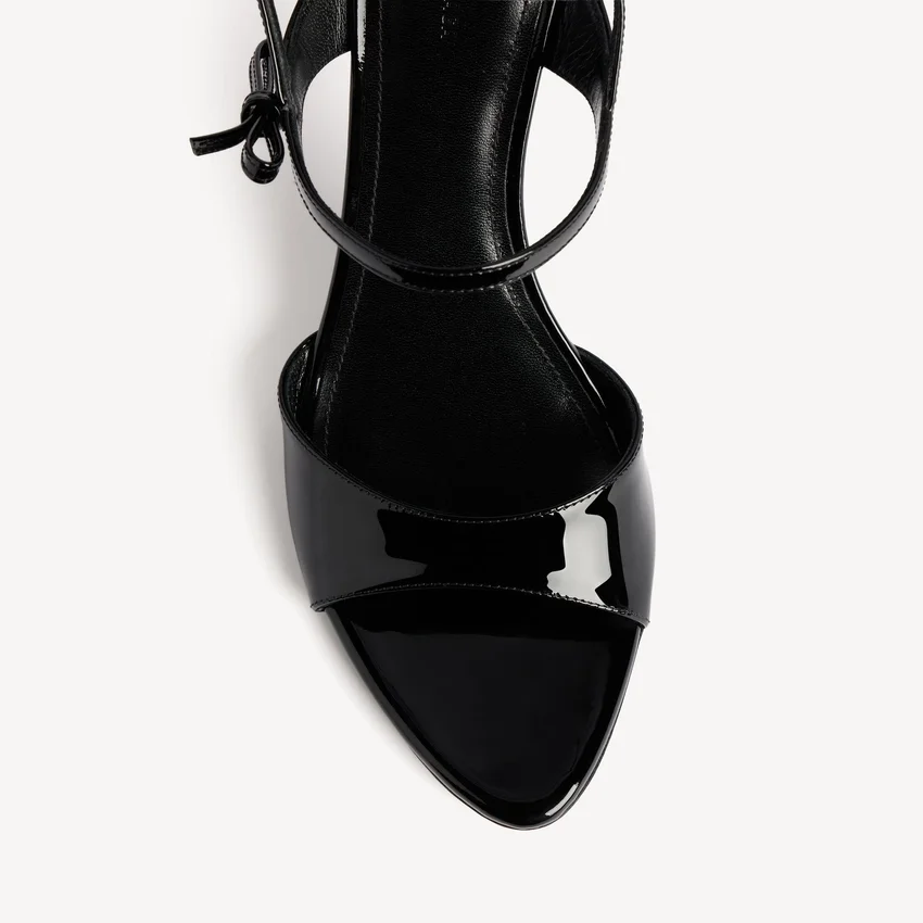 Women’s avenue bow sandal in black/silver Women’s avenue bow sandal in black/silver