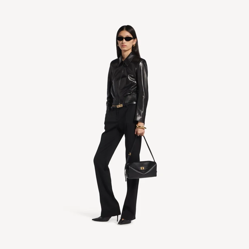 Women’s le 7 shoulder bag medium in black Women’s le 7 shoulder bag medium in black