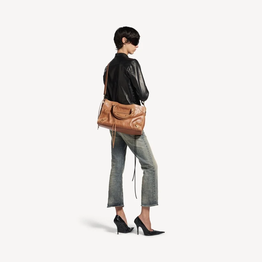 Women’s le city bag medium in camel Women’s le city bag medium in camel