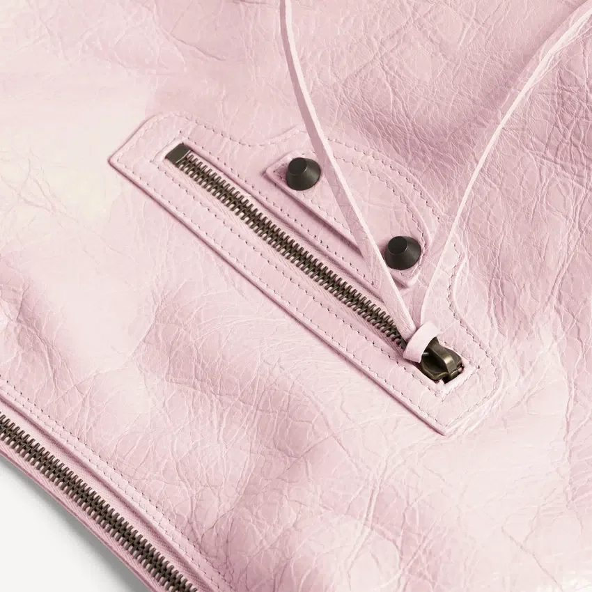 Women’s le city hobo bag small in petal pink Women’s le city hobo bag small in petal pink