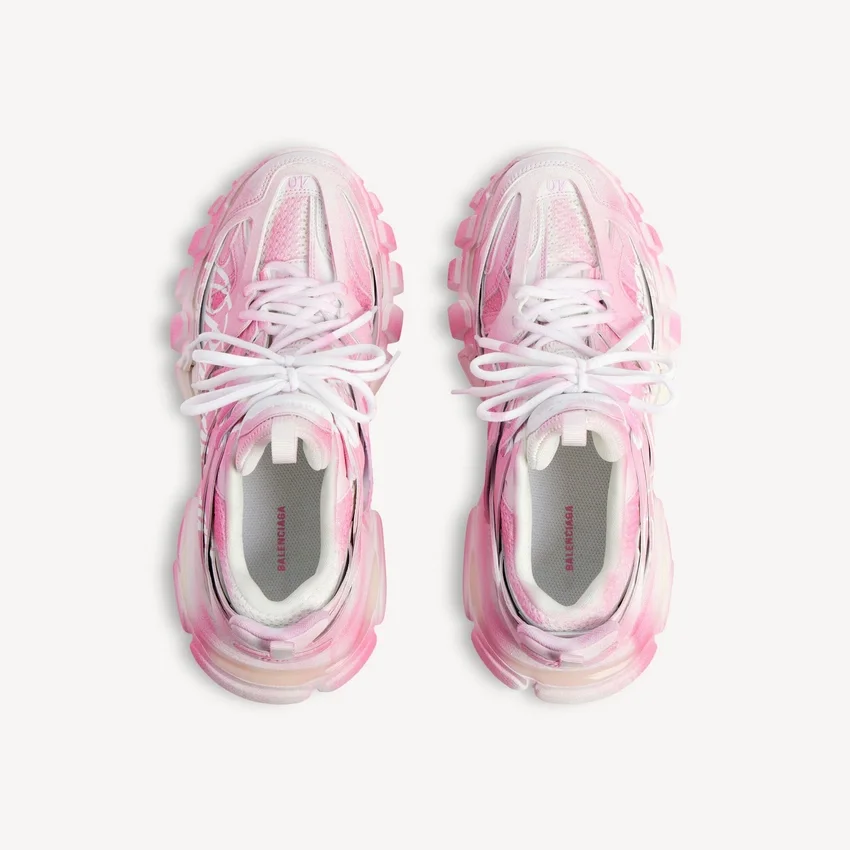 Women’s track stencil logo sneaker in pink/white Women’s track stencil logo sneaker in pink/white
