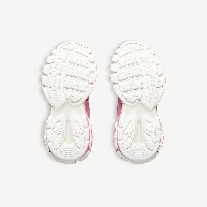 Women’s track stencil logo sneaker in pink/white Women’s track stencil logo sneaker in pink/white