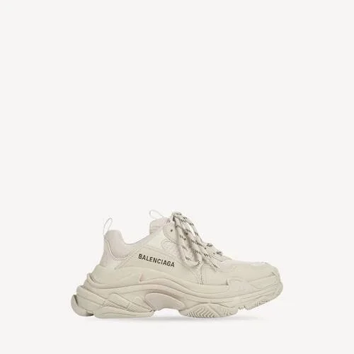 Women’s triple s sneaker in beige Women’s triple s sneaker in beige