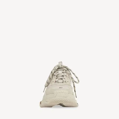 Women’s triple s sneaker in beige Women’s triple s sneaker in beige