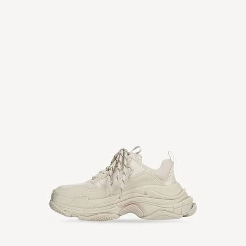 Women’s triple s sneaker in beige Women’s triple s sneaker in beige